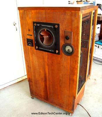 Edison Electromagnetic Cabinet Speaker 1921